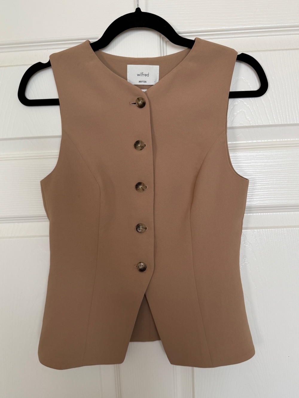 BRAND NEW Aritzia Wilfred Regal Crepette Vest